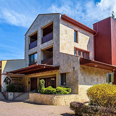 Erdospuszta Club Hotel Fenyves Debreţin Exterior foto
