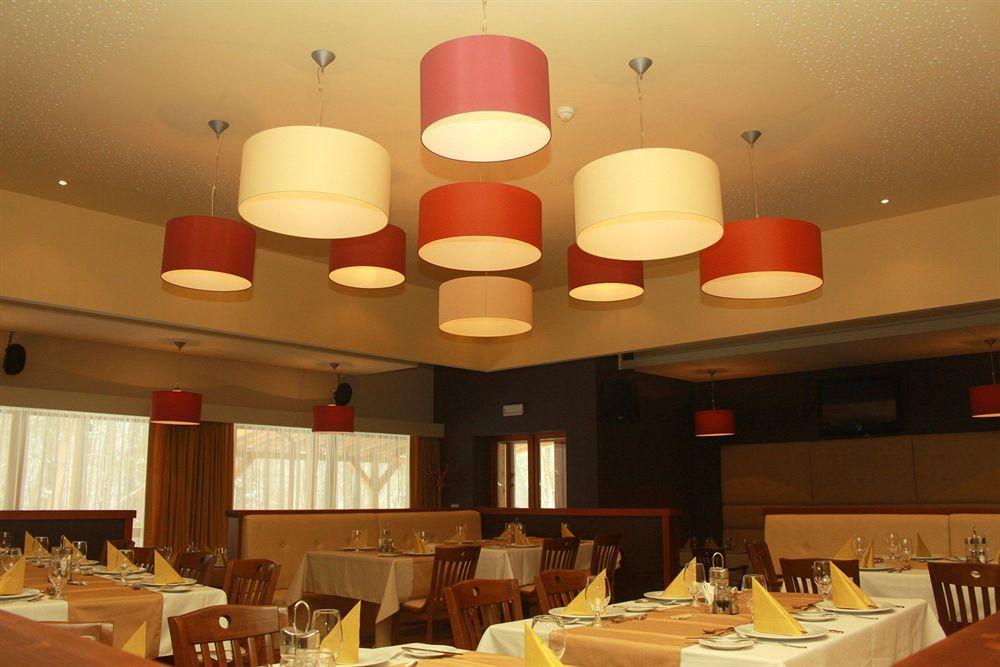 Erdospuszta Club Hotel Fenyves Debreţin Exterior foto