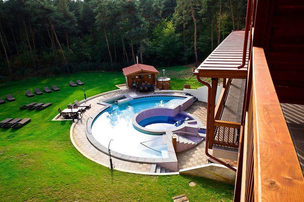 Erdospuszta Club Hotel Fenyves Debreţin Exterior foto